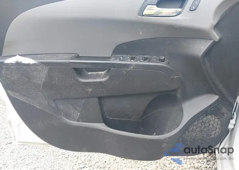 2014 Chevrolet Sonic Ltz Auto z USA, uszkodzony, nr VIN 1G1JE5SB8E4176935